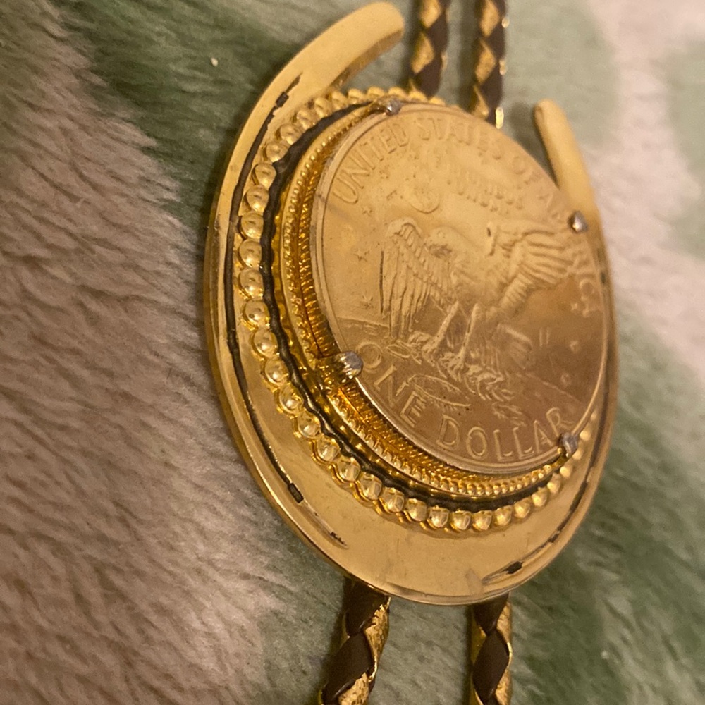 Vintage gold tone bolo (Hi)